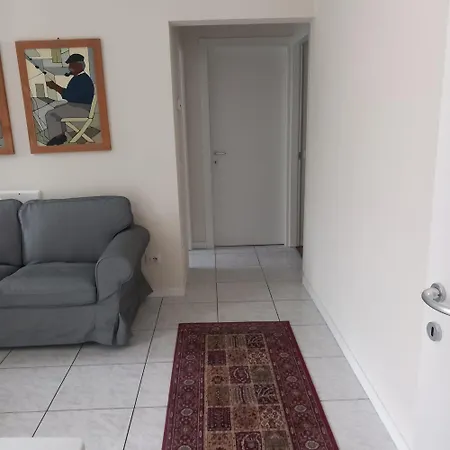Magenta Apartment
